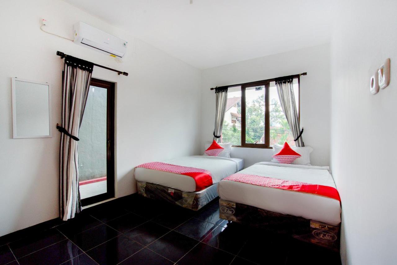 Oyo 3029 Diamond Cisitu Syariah Hotel Bandung