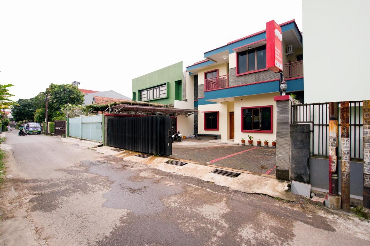 Hotel Oyo 3029 Diamond Cisitu Syariah Bandung