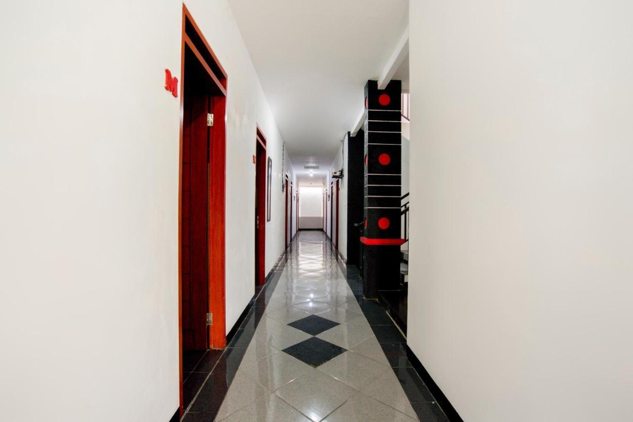 Oyo 3029 Diamond Cisitu Syariah Hotel